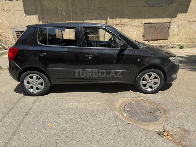 Skoda Fabia 2012, 235,000 km - 1.6 l - Bakı