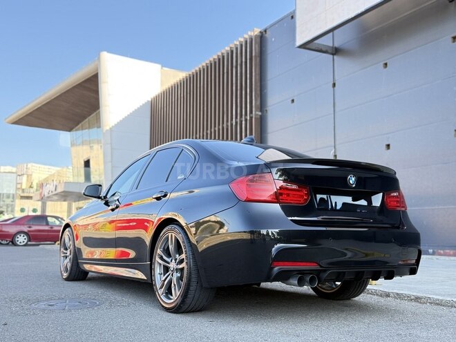 BMW 320-3