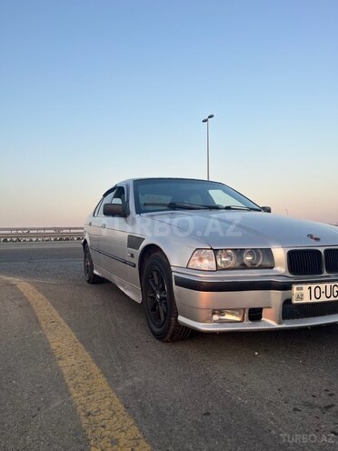 BMW 318 1991, 150,000 km - 1.8 l - Bakı