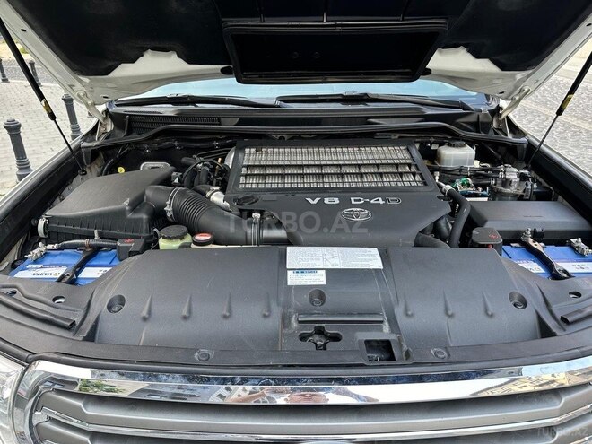 Toyota Land Cruiser-4
