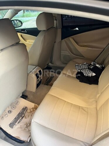 Volkswagen Passat 2005, 330,000 km - 2.0 l - Bakı
