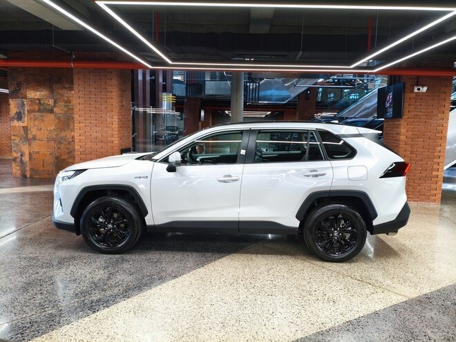 Toyota RAV4-4