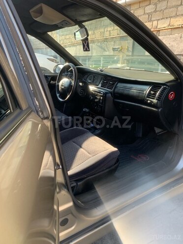 Opel Vectra 2000, 200,000 km - 2.0 l - Bakı