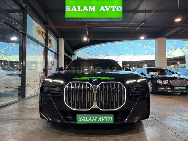 BMW i7-2