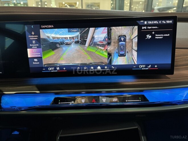 BMW i7-18