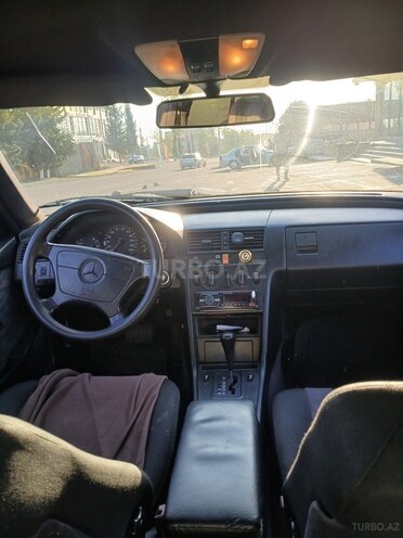 Mercedes C 180-9