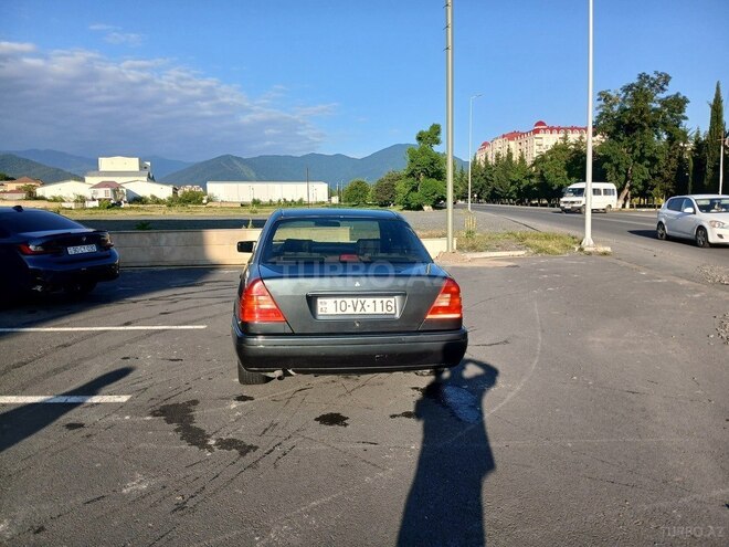 Mercedes C 180-8