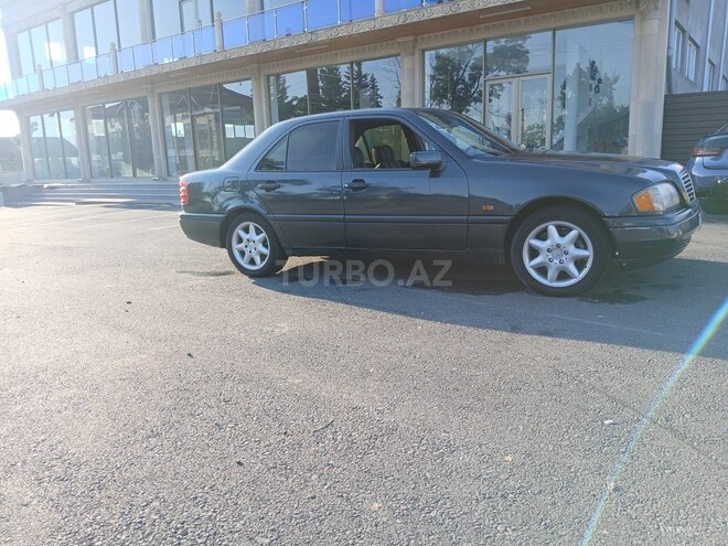 Mercedes C 180-4
