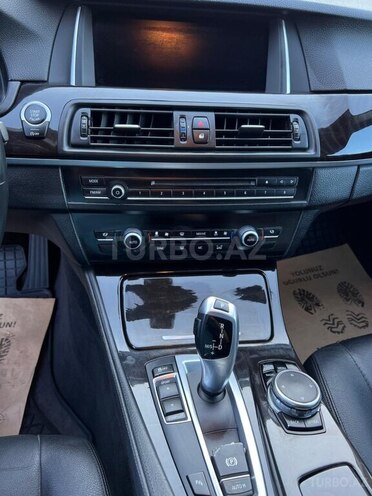 BMW 528 2015, 301,000 km - 2.0 l - Bakı