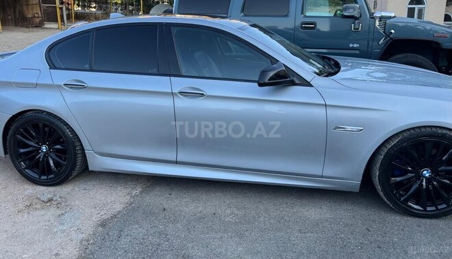 BMW 528 2015, 301,000 km - 2.0 l - Bakı