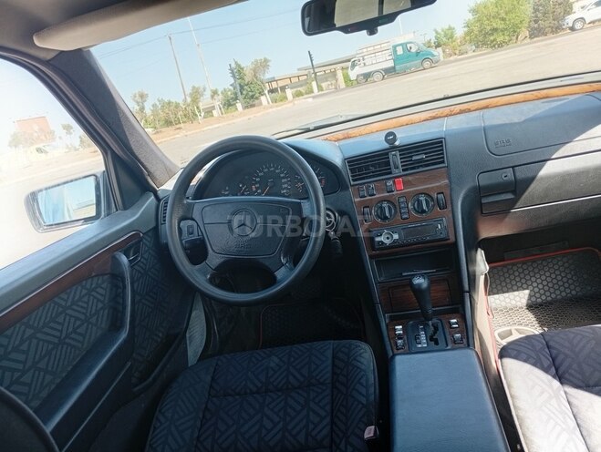 Mercedes C 180 1995, 380,000 km - 1.8 l - Bakı
