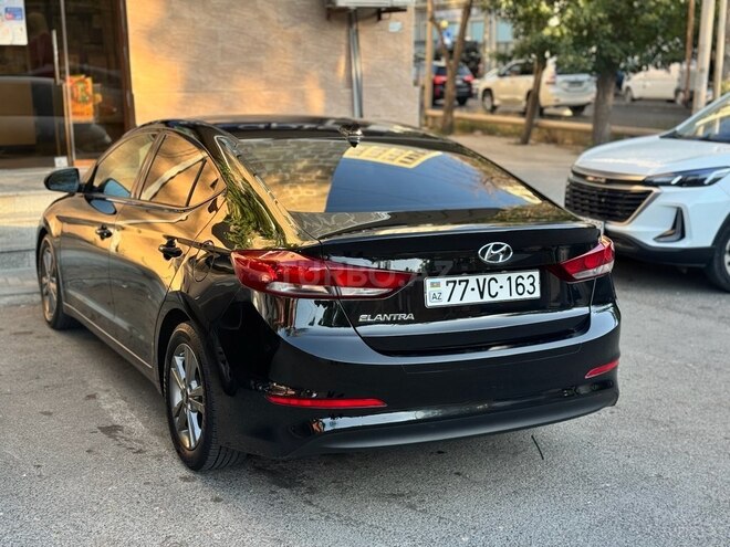 Hyundai Elantra 2018, 107,000 km - 2.0 л - Bakı