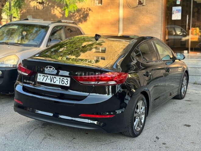 Hyundai Elantra 2018, 107,000 km - 2.0 л - Bakı