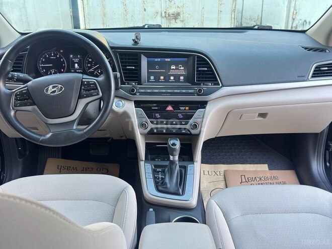 Hyundai Elantra 2018, 107,000 km - 2.0 л - Bakı