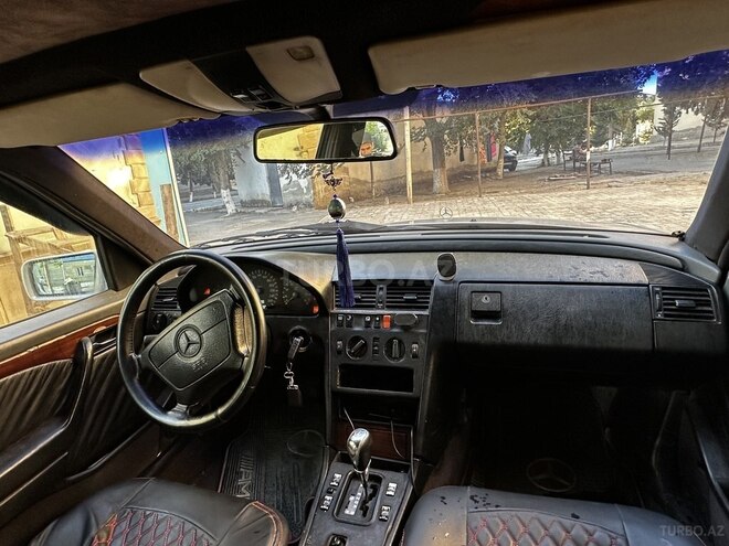 Mercedes C 280 1994, 298,000 km - 2.8 l - Sumqayıt
