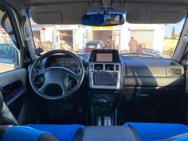 Mitsubishi Pajero io 2001, 189,821 km - 2.0 l - Bakı