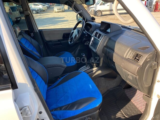Mitsubishi Pajero io 2001, 189,821 km - 2.0 l - Bakı