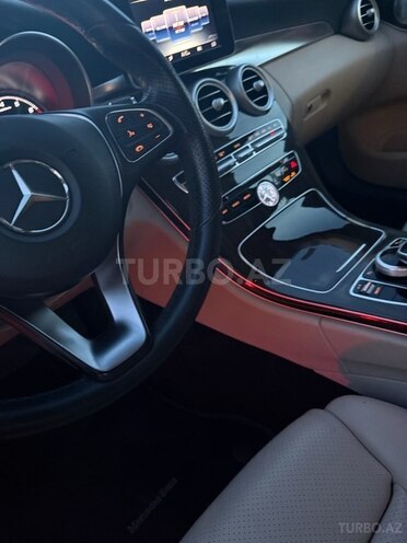 Mercedes C 300 4MATIC 2016, 182,300 km - 2.0 l - Bakı