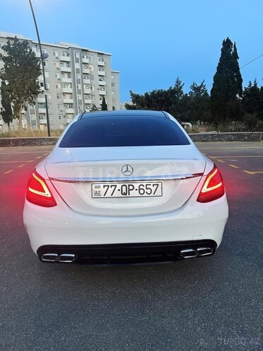 Mercedes C 300 4MATIC 2016, 182,300 km - 2.0 l - Bakı