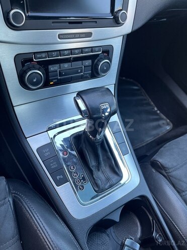 Volkswagen Passat 2010, 197,000 km - 1.8 l - Bakı