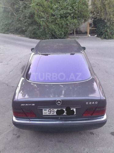Mercedes E 240 1999, 260,000 km - 2.4 l - Bakı