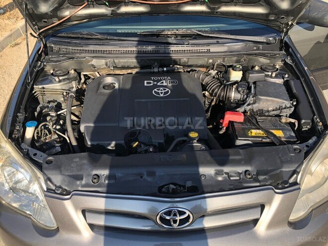 Toyota Corolla 2004, 375,635 km - 1.4 l - Bakı