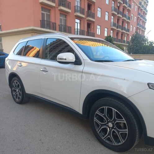 Mitsubishi Outlander 2014, 223,344 km - 2.4 l - Bakı