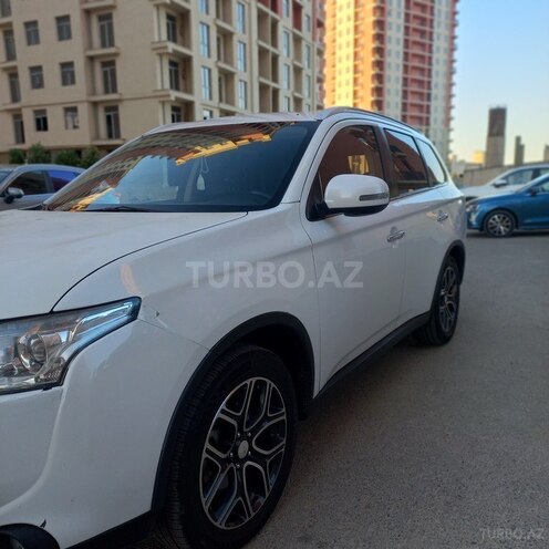 Mitsubishi Outlander 2014, 223,344 km - 2.4 l - Bakı