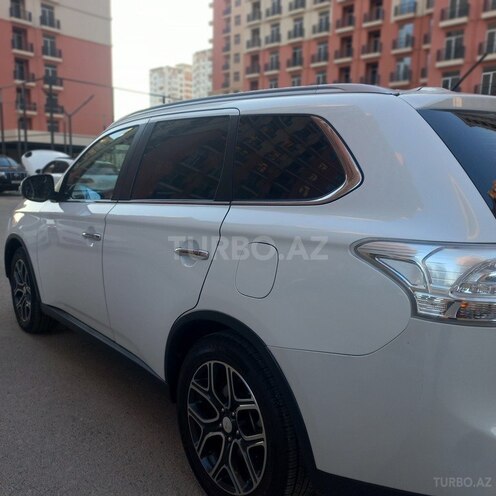 Mitsubishi Outlander 2014, 223,344 km - 2.4 l - Bakı