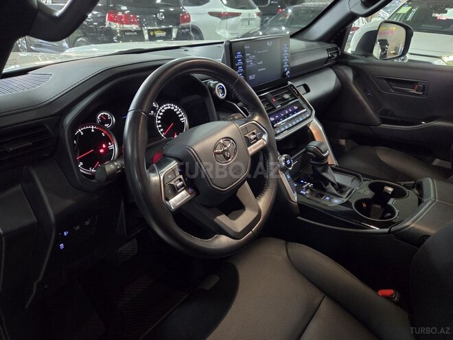 Toyota Land Cruiser 2022, 10,000 km - 3.3 л - Bakı