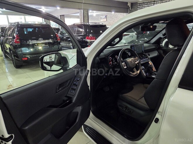 Toyota Land Cruiser 2022, 10,000 km - 3.3 л - Bakı