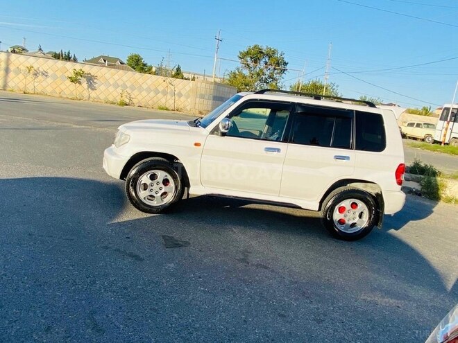 Mitsubishi Pajero io 2001, 189,821 km - 2.0 l - Bakı