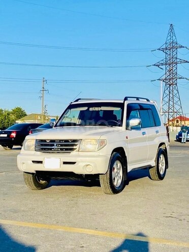 Mitsubishi Pajero io 2001, 189,821 km - 2.0 l - Bakı