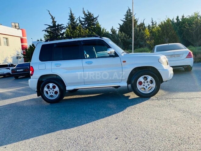 Mitsubishi Pajero io 2001, 189,821 km - 2.0 l - Bakı