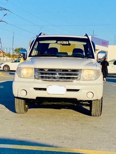 Mitsubishi Pajero io 2001, 189,821 km - 2.0 l - Bakı