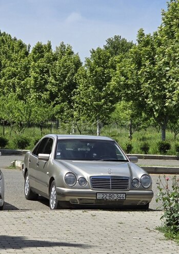 Mercedes E 240 1999, 360,000 km - 2.4 л - Gəncə