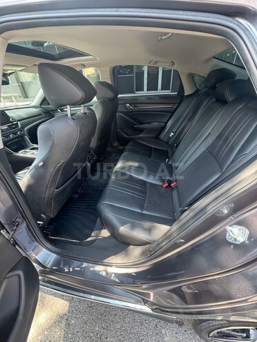 Honda Accord-10