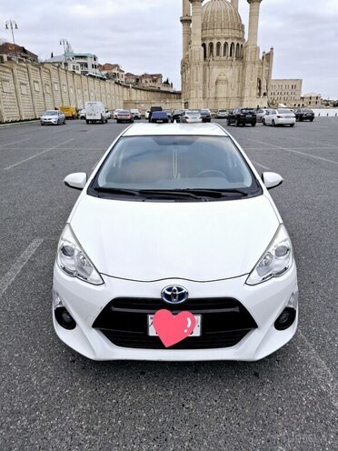 Toyota Aqua 2015, 70,000 km - 1.5 l - Bakı