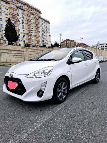 Toyota Aqua 2015, 70,000 km - 1.5 l - Bakı
