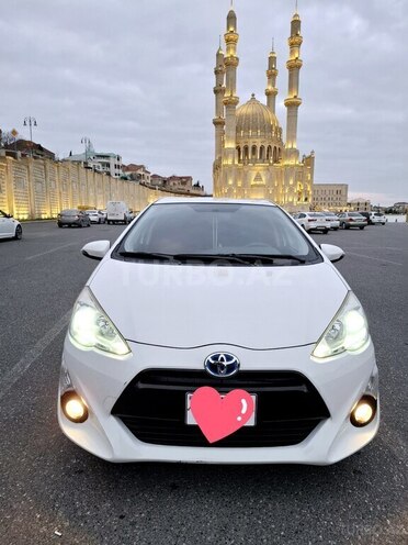 Toyota Aqua 2015, 70,000 km - 1.5 l - Bakı