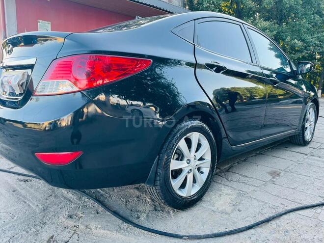 Hyundai Accent 2010, 239,000 km - 1.6 l - Masallı