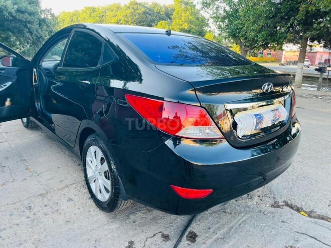 Hyundai Accent 2010, 239,000 km - 1.6 l - Masallı