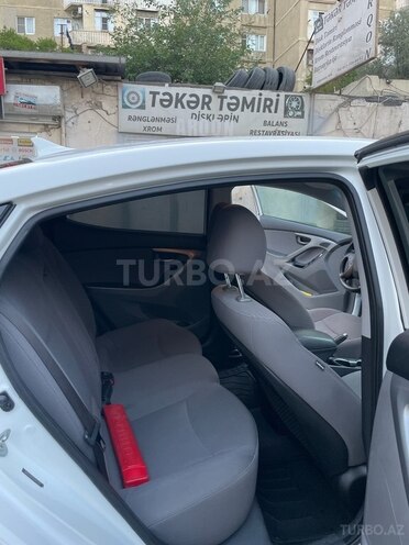 Hyundai Elantra 2014, 175,000 km - 1.8 l - Bakı
