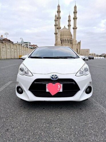 Toyota Aqua 2015, 70,000 km - 1.5 l - Bakı