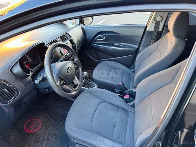 Kia Rio-11