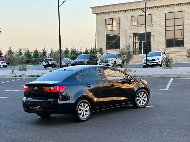 Kia Rio-5