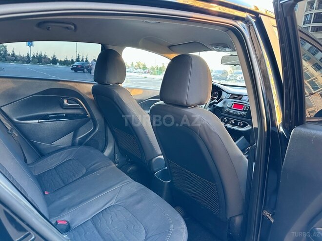 Kia Rio-15