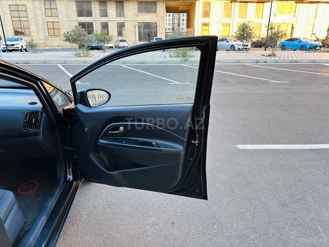 Kia Rio-17