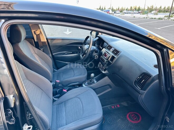 Kia Rio-19