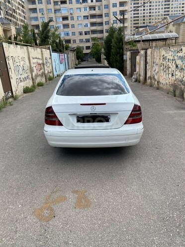 Mercedes E 220 d 2004, 310,000 km - 2.2 l - Bakı